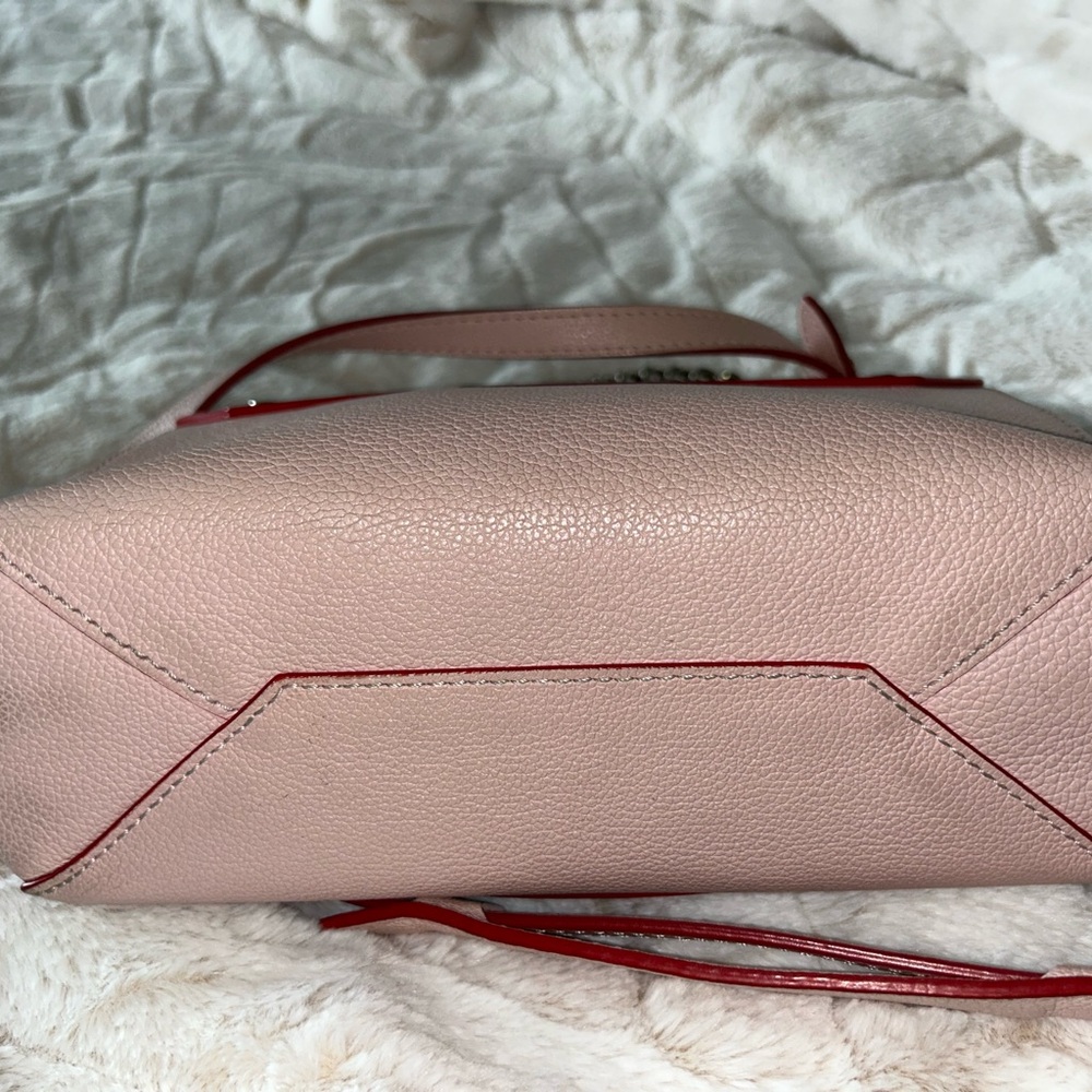 Louis Vuitton lockme II grommet  leather Crossbody & chain bag - Picture 5 of 15